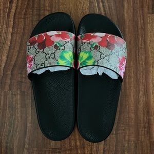 Gucci Women’s Bloom Slides